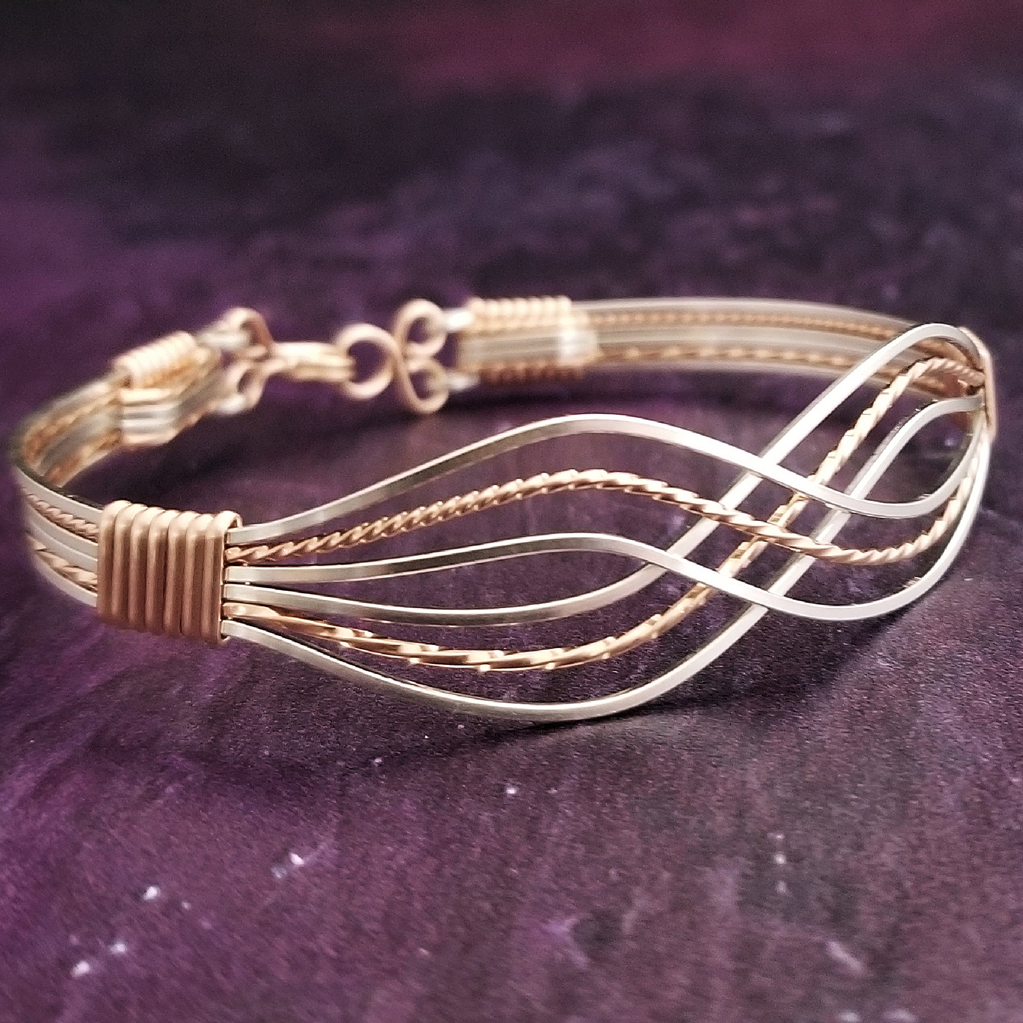 Traditional Bangles. Set of 6. 4 Bangles 2 Patlis. Size Availble is only 2  by 4 – Mugdha Jewellery